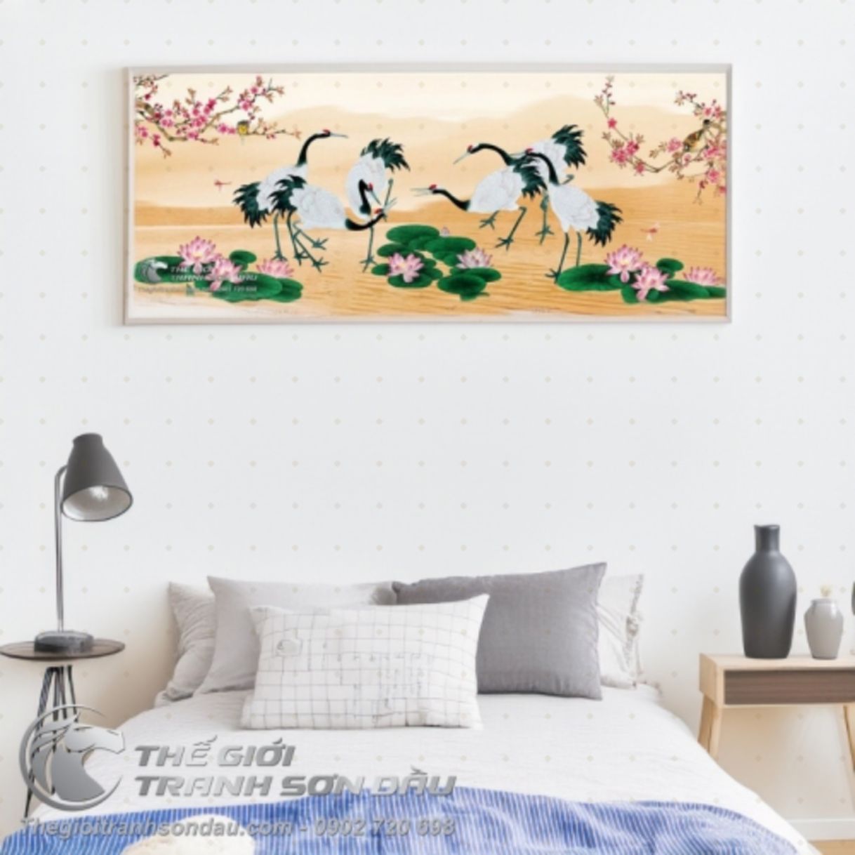 Tranh Sơn Dầu Chim Hạc Bay Lượn Trên Hồ Sen Đẹp Màu Sắc Sống Động 